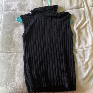 Black sleeveless vest